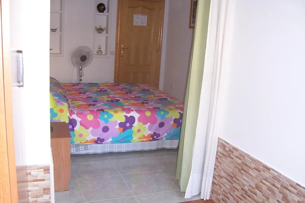 Pensión Nomphosumus La Cala Del Moral 0*,  Espanha